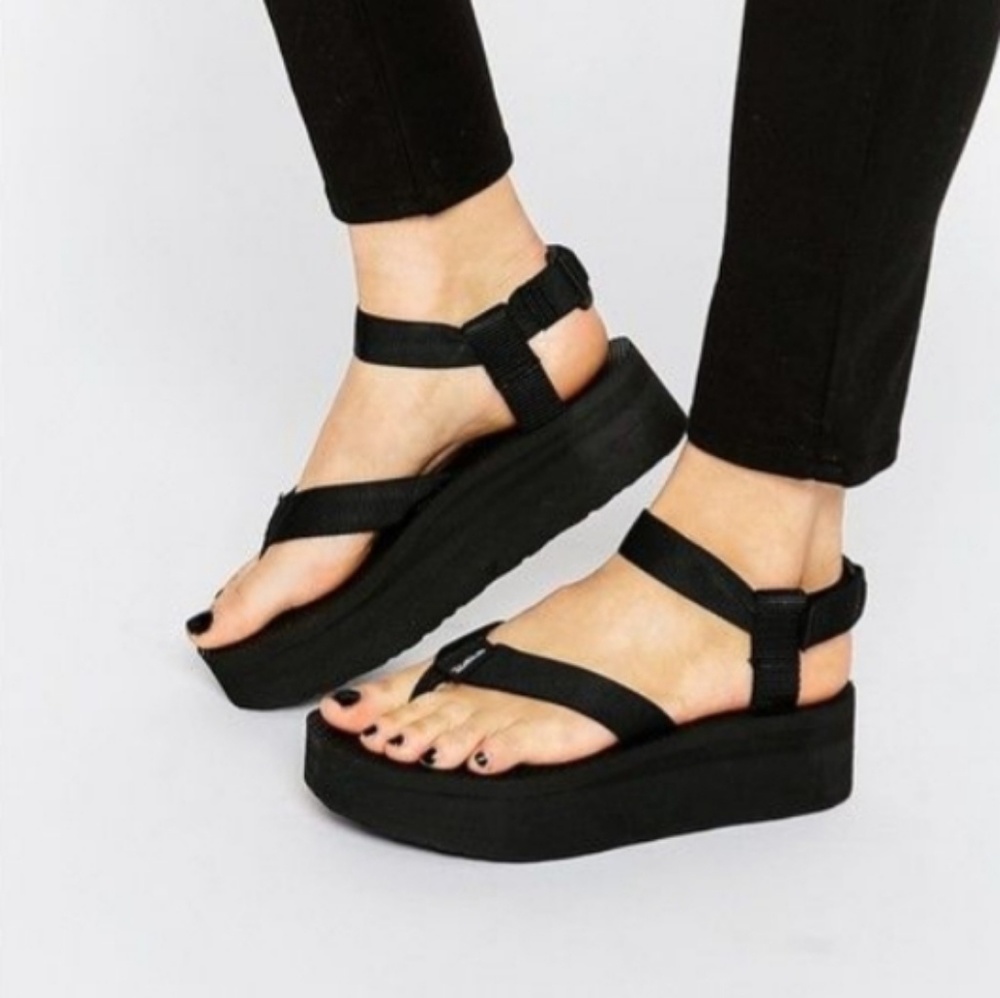 Teva flatform thong sandles